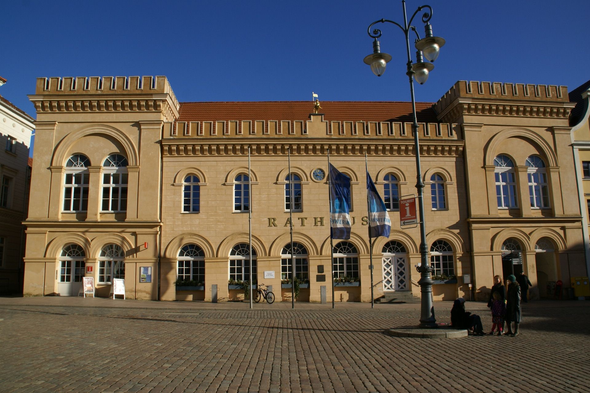 Altstädtisches Rathaus am Markt in Schwerin